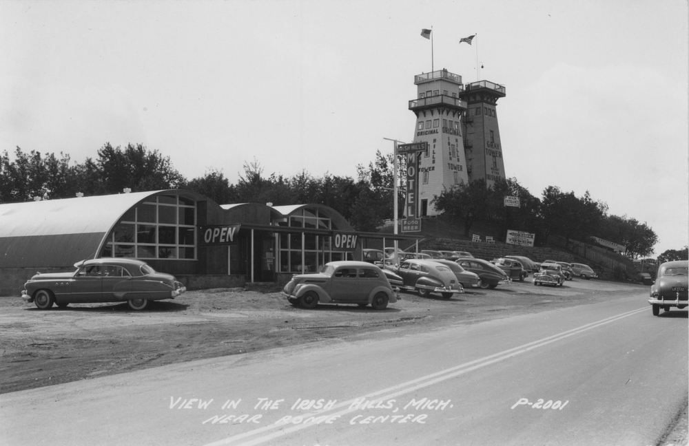Irish Hills Motel - Vintage Bw Postcard Showing Different Building (newer photo)